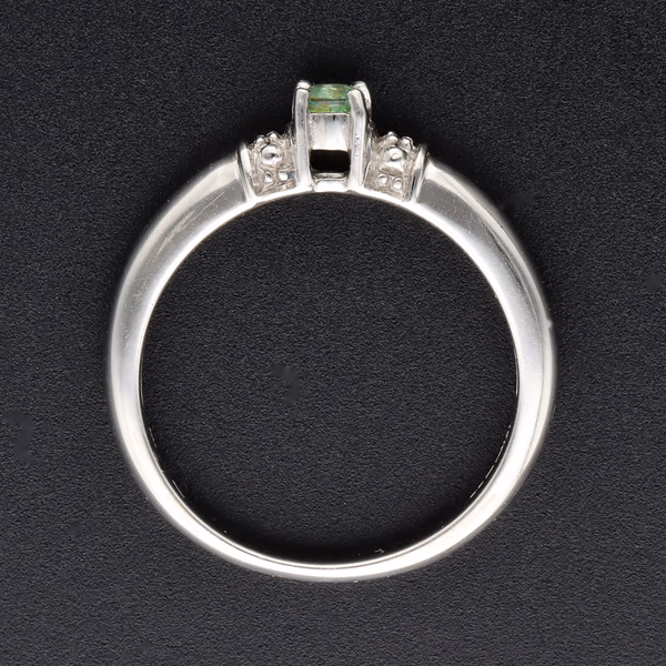 18ct White Gold Aquamarine & Diamond Ring