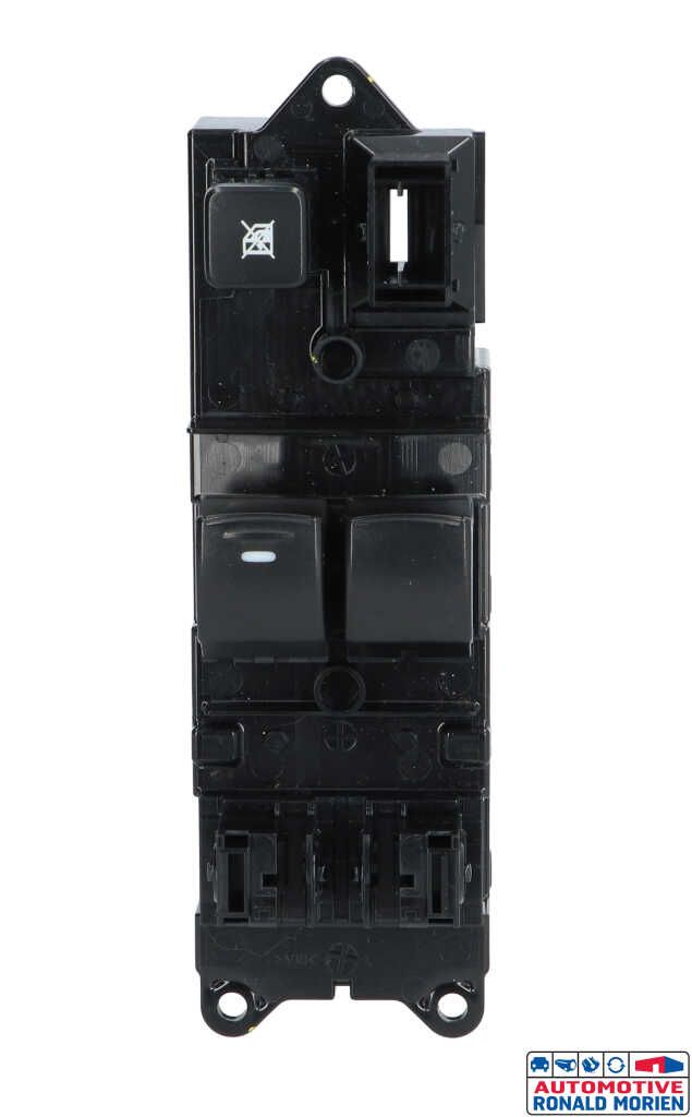 Used Multi-functional window switch Mitsubishi Space Star (A0) 1.2 12V Price € 29,00 Margin scheme offered by Automaterialen Ronald Morien B.V.