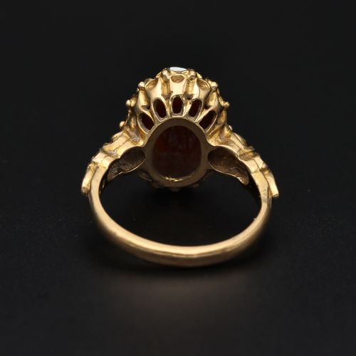 Vintage 9ct Gold Cameo Ring image-4