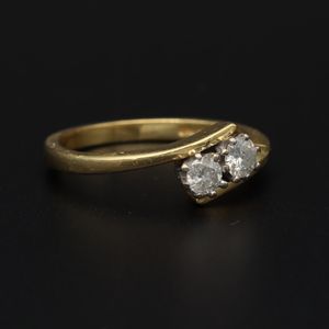 18ct Gold Diamond Ring