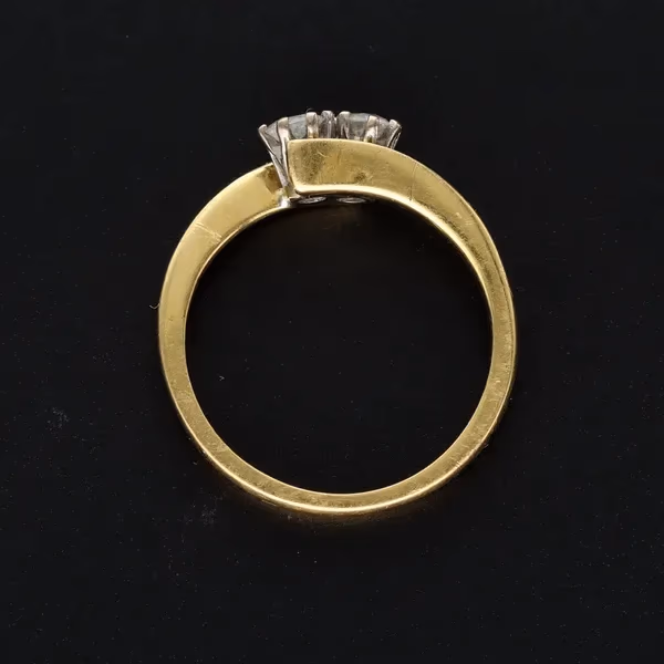 18ct Gold Diamond Ring