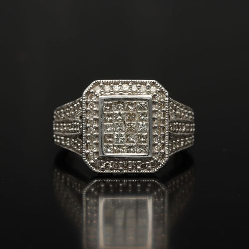 9ct White Gold Diamond Cluster Ring image-2