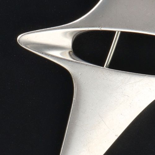 Sterling Silver Abstract Star Brooch image-4