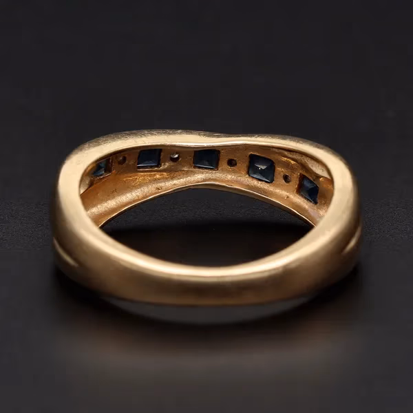Gold Sapphire Diamond Ring