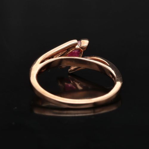 Art Deco 9ct Rose Gold Ruby and Diamond Ring image-5