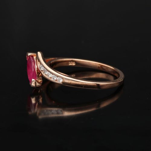 Art Deco 9ct Rose Gold Ruby and Diamond Ring image-3