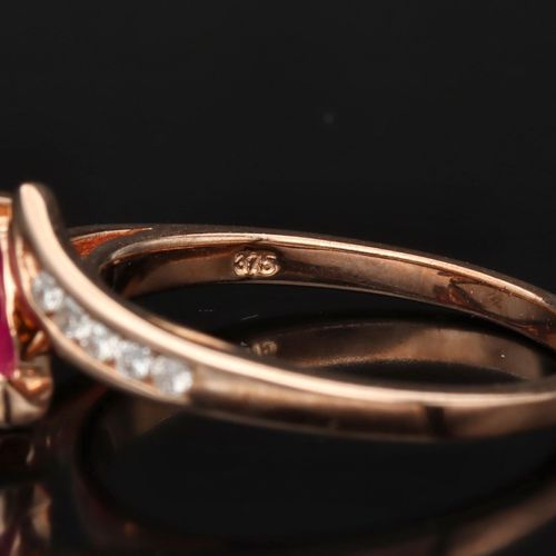 Art Deco 9ct Rose Gold Ruby and Diamond Ring image-4