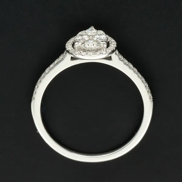 18ct White Gold Pear-Shaped Natural Diamond Cluster Ring
