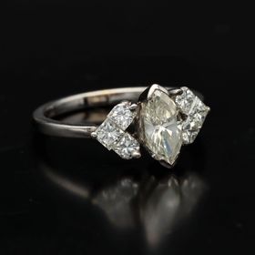 18ct White Gold Diamond Ring