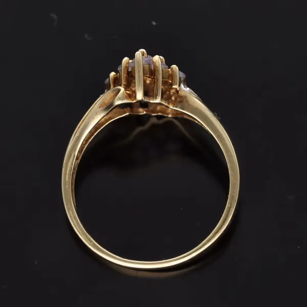 Gold Tanzanite Diamond Ring