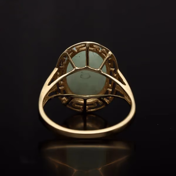 9ct Gold Jade Ring
