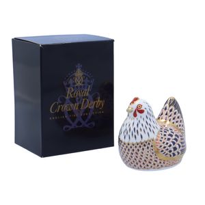 Boxed Royal Crown Derby Chicken Paperweight