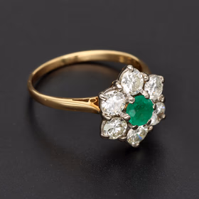 18ct Yellow Gold Emerald & Diamond Daisy Ring