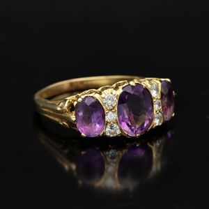 18ct Gold Amethyst and Diamond Ring