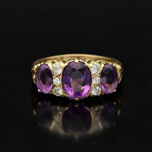 18ct Gold Amethyst and Diamond Ring image-2