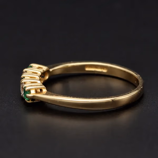 18ct Yellow Gold Emerald & Diamond Five-Stone Ring