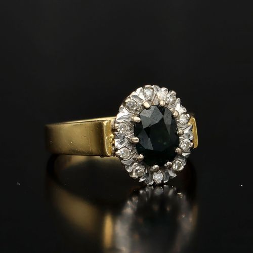 Vintage 18ct Gold Diamond and Sapphire Ring image-1