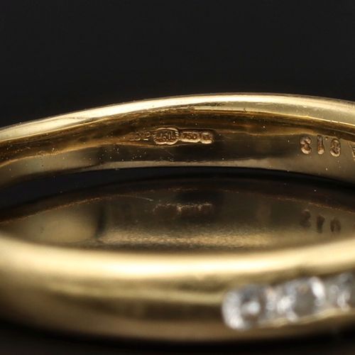 18ct Yellow Gold and Diamond Eternity Ring image-4