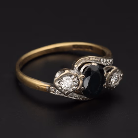18ct Yellow Gold Vintage Sapphire & Diamond Ring