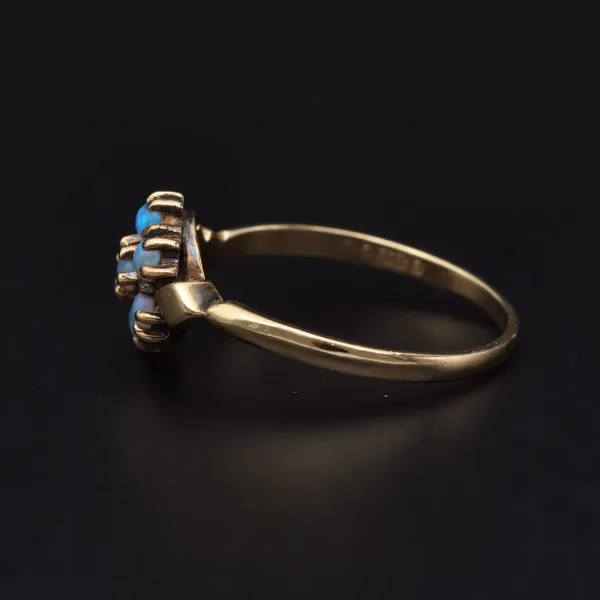 9ct Gold Opal Ring