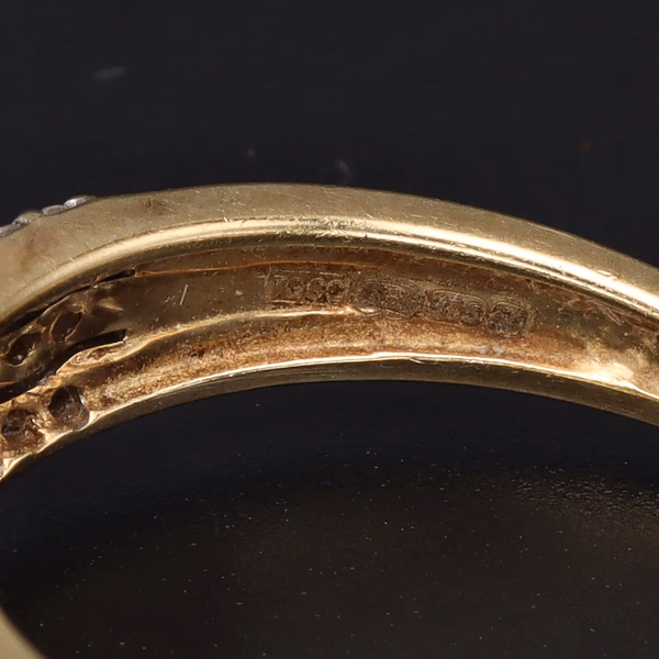 9ct Yellow Gold Citrine & Diamond Ring