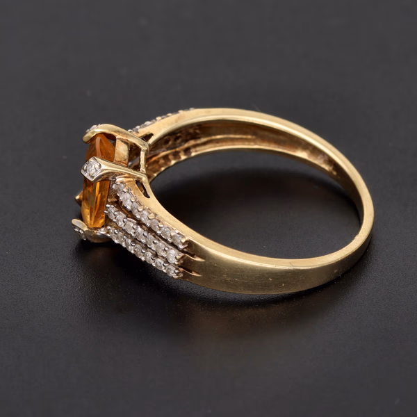 9ct Yellow Gold Citrine & Diamond Ring