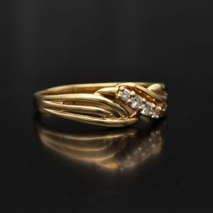 18ct Gold Diamond Ring