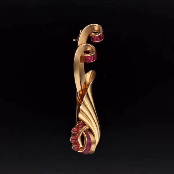Vintage 18ct Gold Ruby Brooch