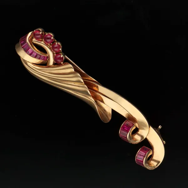 Vintage 18ct Gold Ruby Brooch