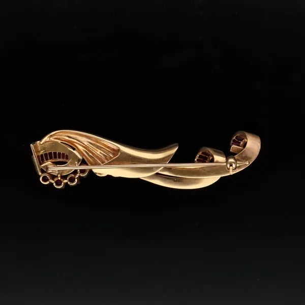 Vintage 18ct Gold Ruby Brooch