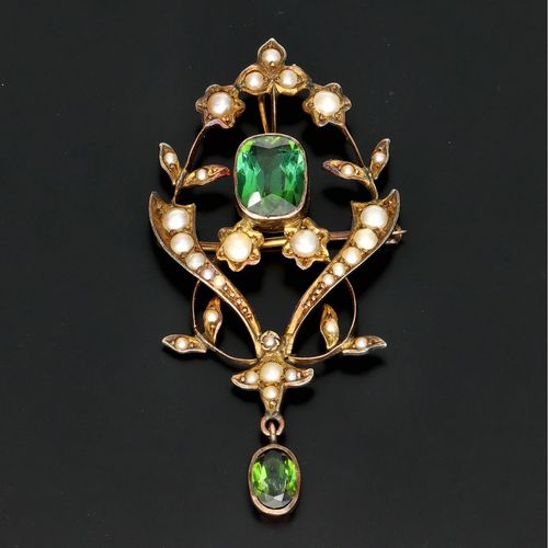 Victorian 9ct Gold Peridot and Pearl Brooch image-2