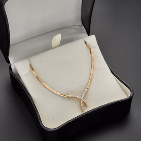 9ct Yellow Gold 'Kiss' Diamond Pendant Necklace