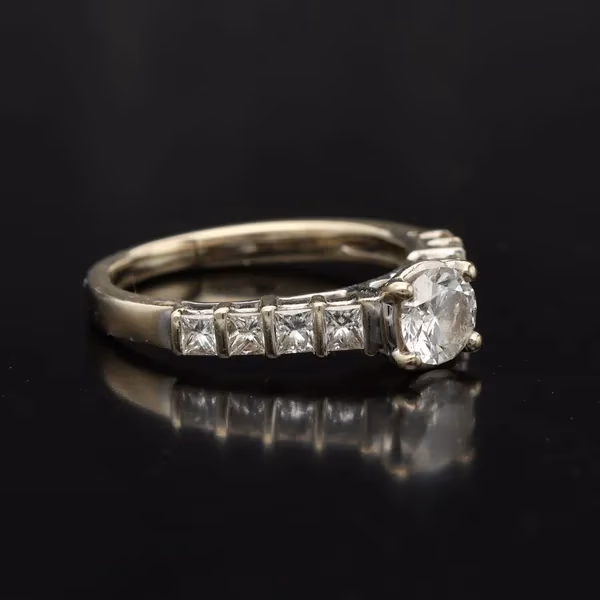 18ct Yellow Gold Diamond Solitaire Ring