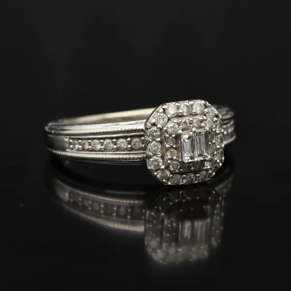 9ct Gold Vari Cut Diamond Ring. Small Size