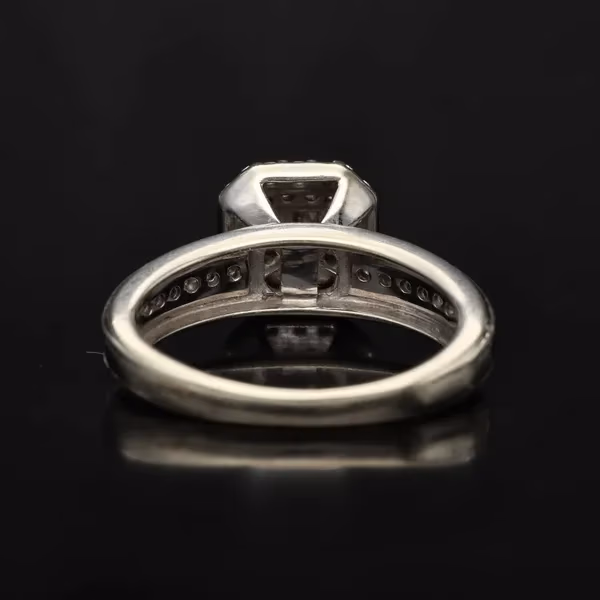 9ct Gold Vari Cut Diamond Ring. Small Size