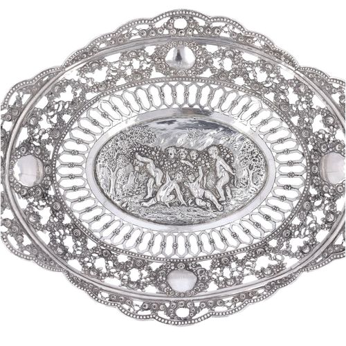 Antique Silver Cherub Basket image-5