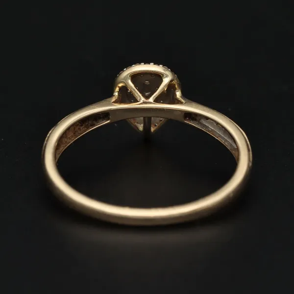 9ct Yellow Gold Diamond Cluster Ring