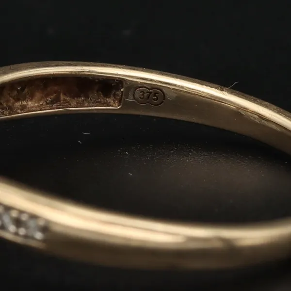 9ct Yellow Gold Diamond Cluster Ring