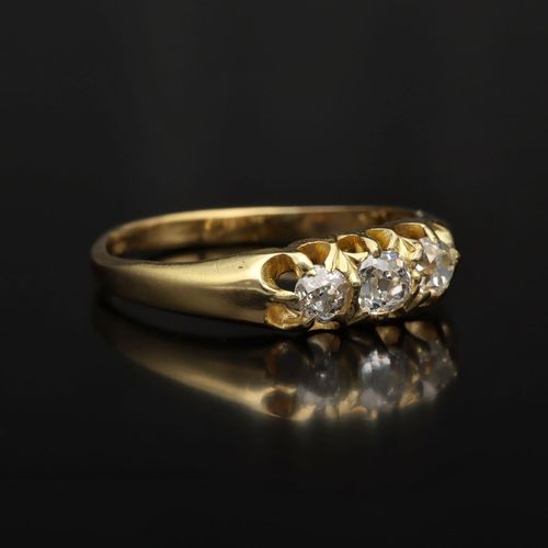 Antique 18ct Gold Three Stone Diamond Ring image-1