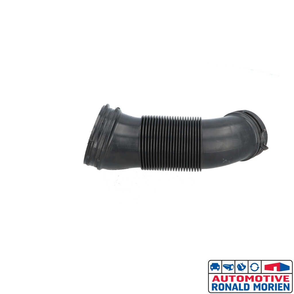 Used Air intake hose Volkswagen Golf VIII (CD1) 1.5 TSI BlueMotion 16V Price € 19,00 Inclusive VAT offered by Automaterialen Ronald Morien B.V.