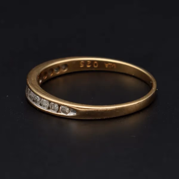 Gold .25ct Diamond Ring
