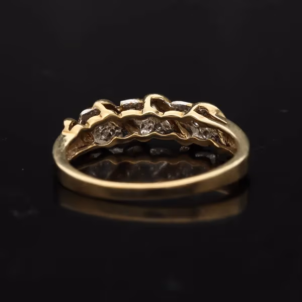 9ct Gold Diamond Ring
