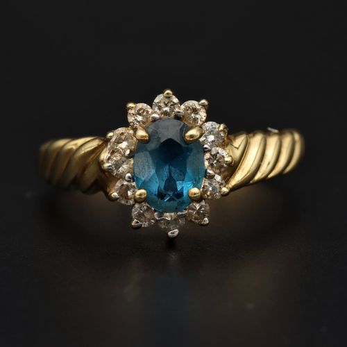 Large 14ct Gold Tanzanite Diamond Retro Ring. Size W image-2