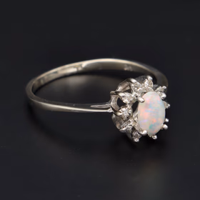 14ct Gold Opal and Diamond Ring