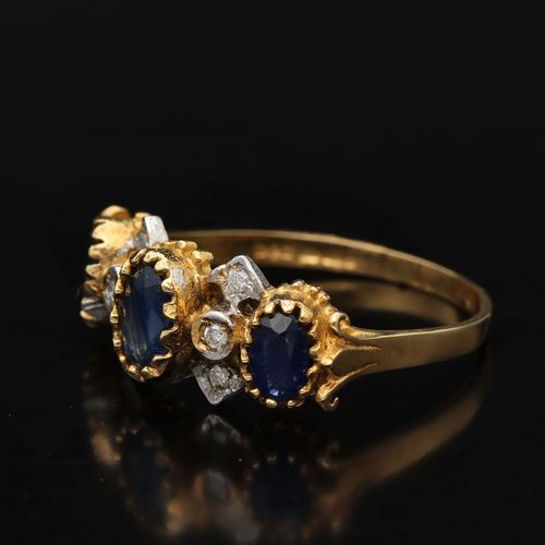 Victorian 9ct Gold Sapphire and Diamond Ring image-3
