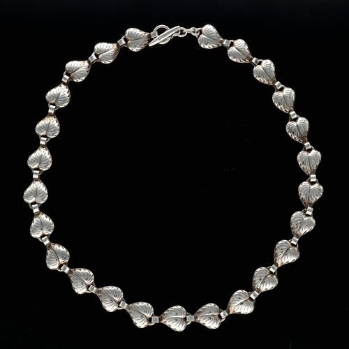 Danish Mid Century Silver Foliate Link Necklace image-1