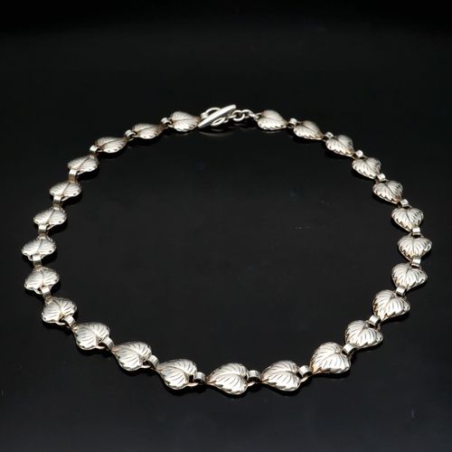 Danish Mid Century Silver Foliate Link Necklace image-4