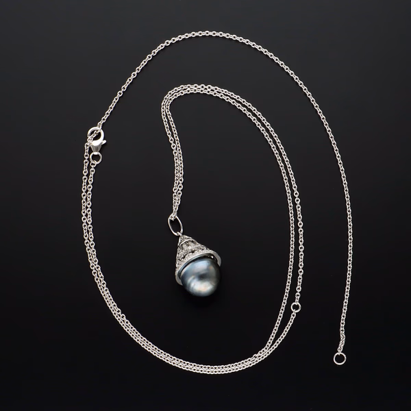 Silver Pendant with Cultured Pearl and Cubic Zircona
