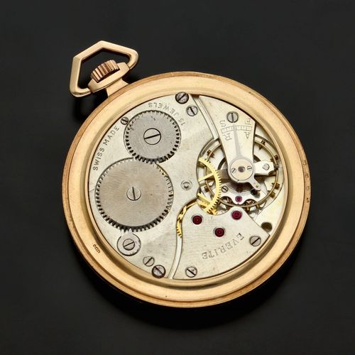 1930s Dennison 9ct Gold Cased Everite Pocket Watch image-2