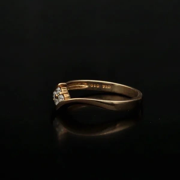 9ct Gold Diamond Ring